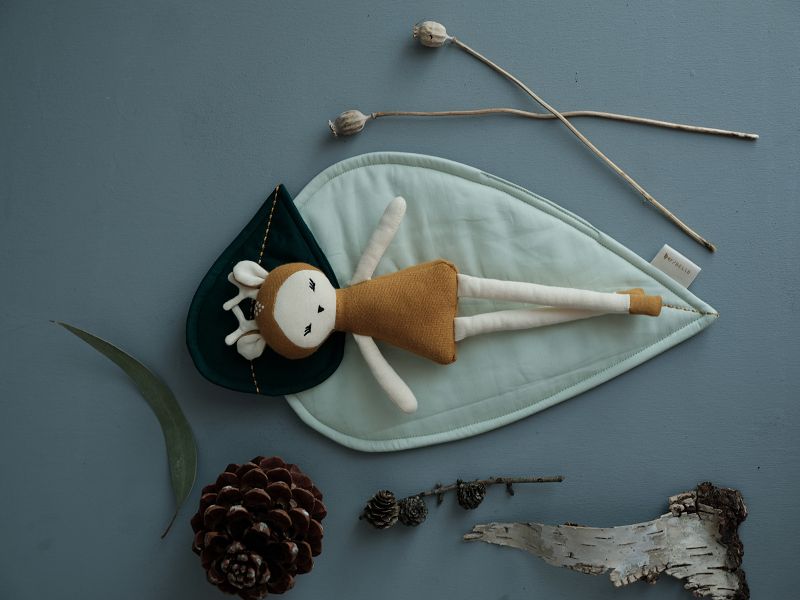Puppen Bettwäsche Blatt 30 x 15 cm - Farbe Pastelgrün - Fabelab Doll Bedding Leaf